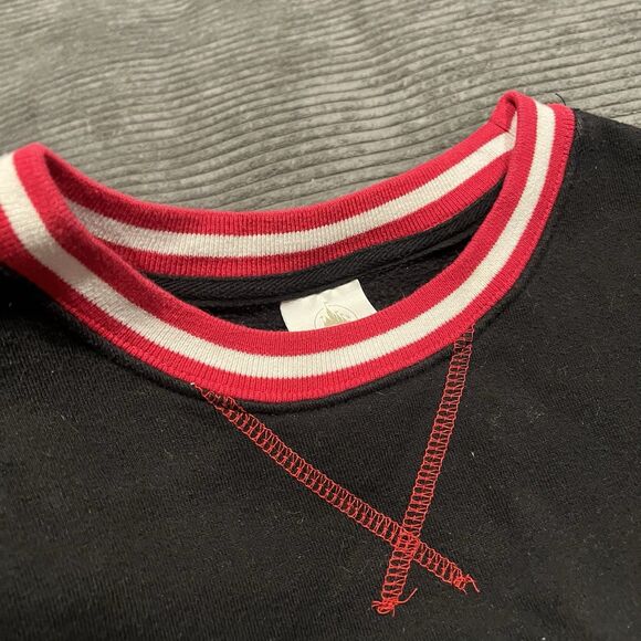 Disney Walt World Mickey Mouse Christmas Sweatshirt Black Red White Size Medium - Picture 6 of 10